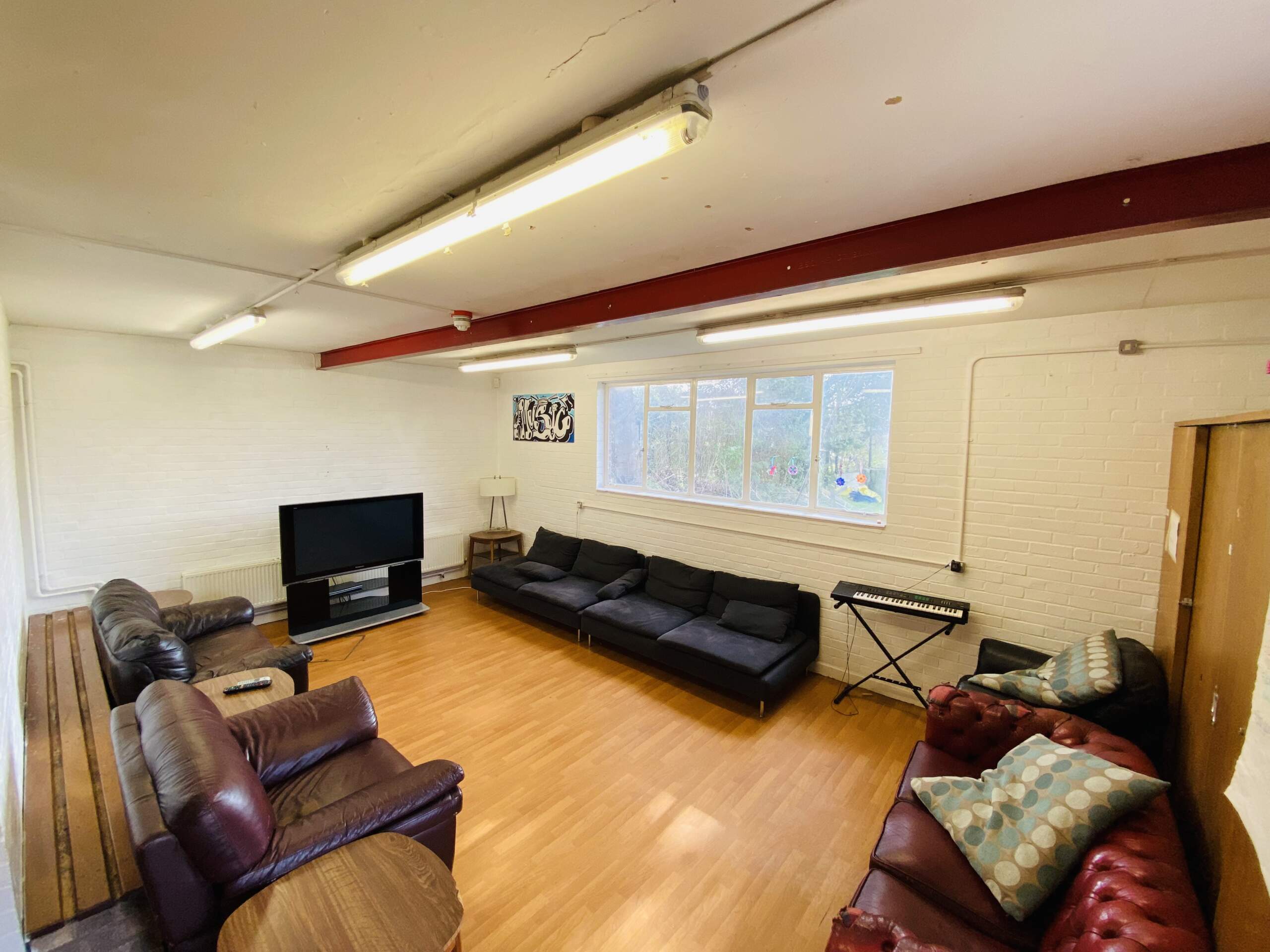 Lounge 1